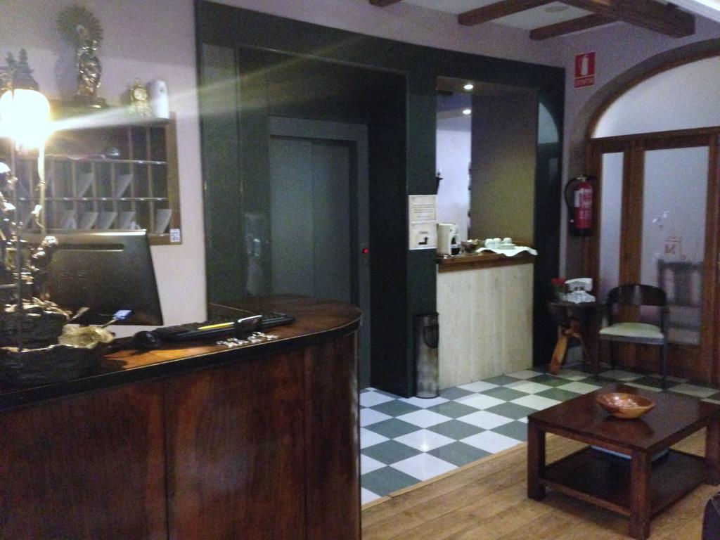 Hotel El Mano Huescar Ngoại thất bức ảnh